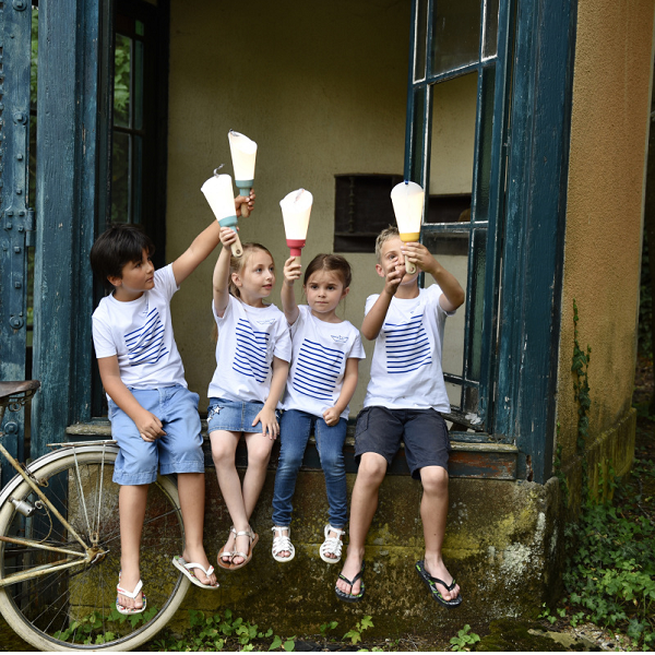 coffret-lampe-nomade-passe-partout-pingouin-a-ski-jaune-polochon-et-cie-modeles-differents